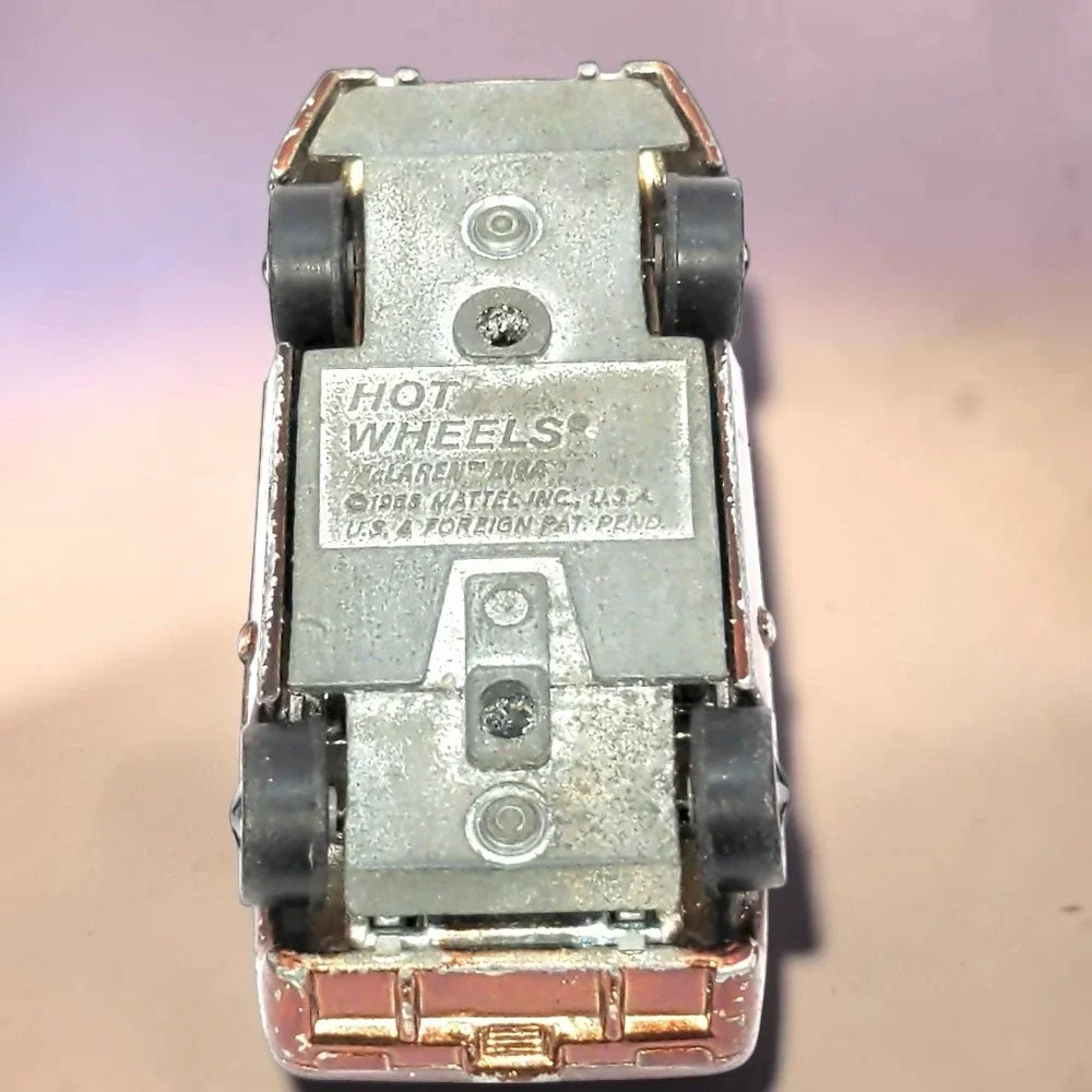 Hot Wheels add piece